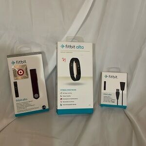 Fitbit Alta | Gold Series | NWT | Charging Cable | Extra Classic Band included